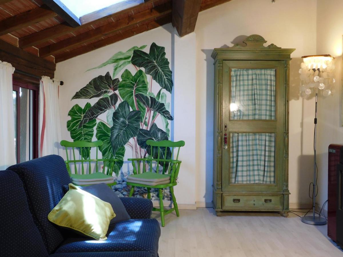 Appartamento Con Piscina Immersa Nel Verde Cascina Exteriör bild