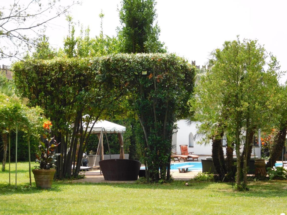 Appartamento Con Piscina Immersa Nel Verde Cascina Exteriör bild